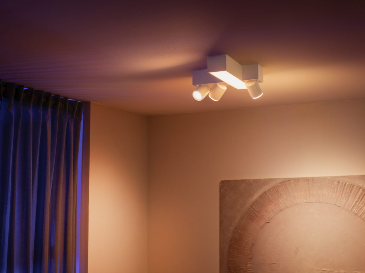 Hue Centris 3 spotlu cross Tavan lambası - Beyaz | Philips Hue TR